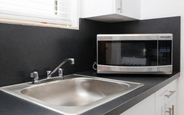 Garden Suites Apartments