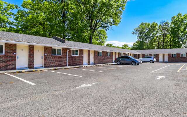 Americas Best Value Inn Avenel Woodbridge