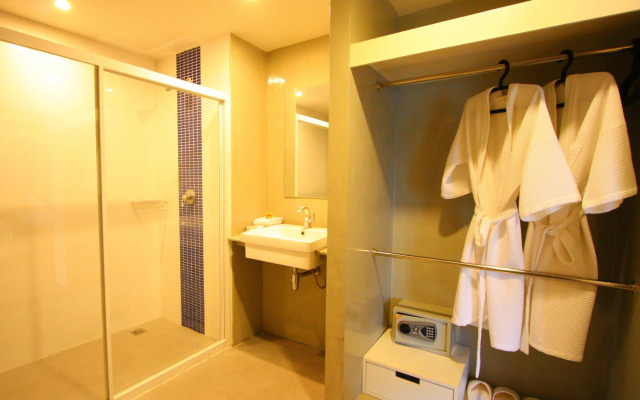 Royal King Suite