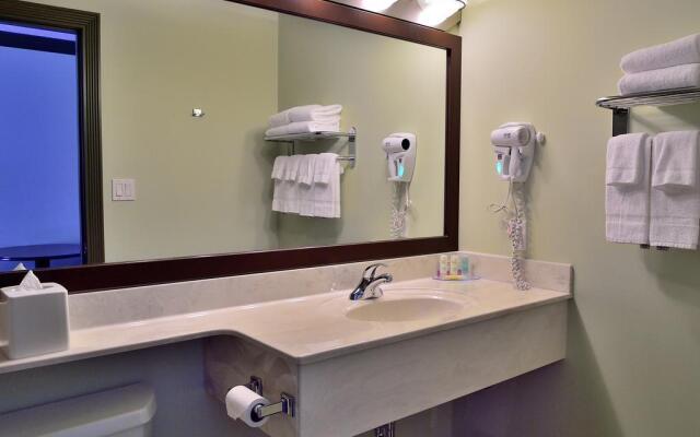 Velora Hinton, Ascend Hotel Collection
