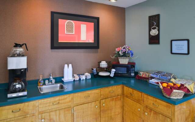 Americas Best Value Inn Decatur, IN