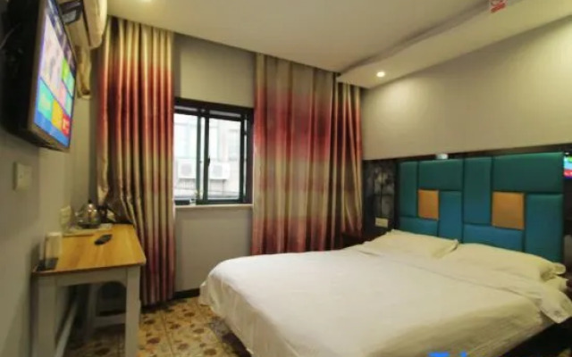 Shanghai Huaihe Hotel