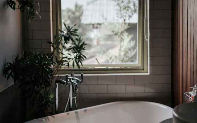 The House Tour Hotel with The Potting Shed