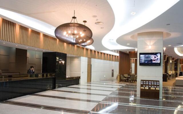 Mayhills Resort