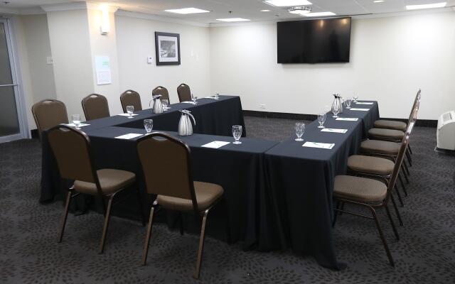 Holiday Inn Chicago O'Hare Area by IHG