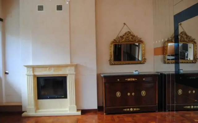 Vladi Luxury Aparthotel