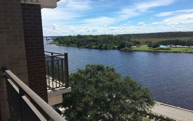 Riverview Suites