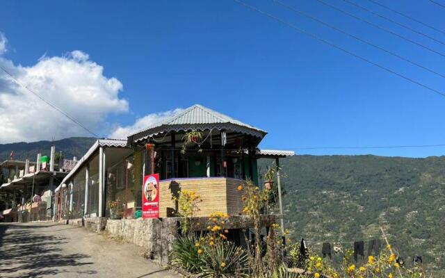 4Sister's Homestay -Sittong II