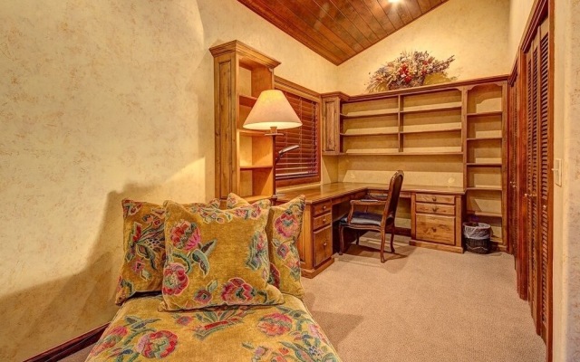 Double Eagle #13 3 Bedroom Condo