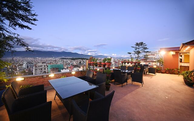 Woodapple Hotel and Spa