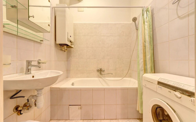 Apartment on Velyka Vasylkivska St, 134