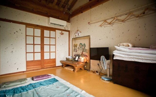 Jeonju Majungheon Pension