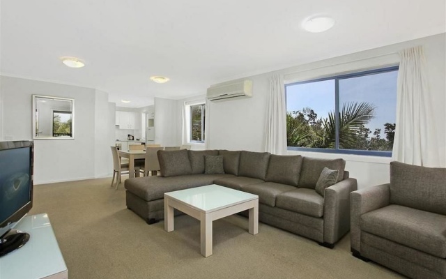 South Pacific Apartments Port Macquarie – Guest Rooms – Port Macquarie
