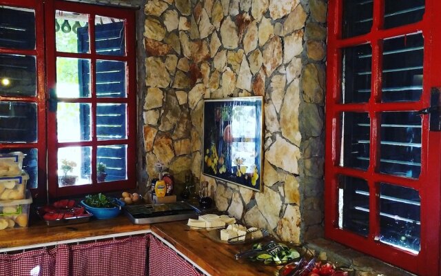 Kadir's Family House