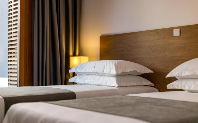 Luxury Apartment Kampanel