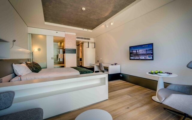 Royal Beach Tel Aviv Hotel