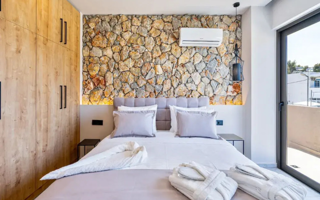 Pathos SeaSide Suites