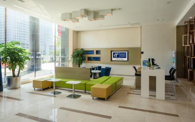 Holiday Inn Express Luoyang City Center, an IHG Hotel