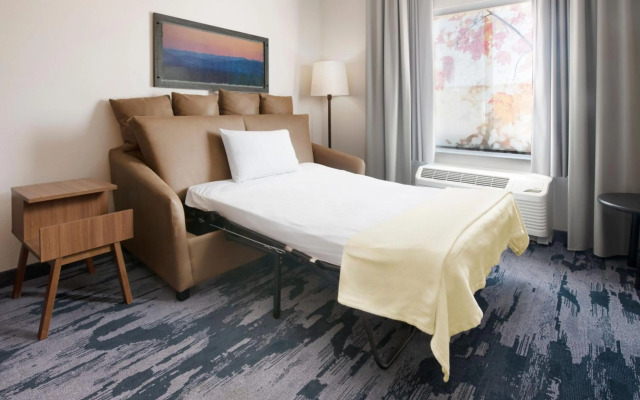 Fairfield Inn and Suites Dallas East
