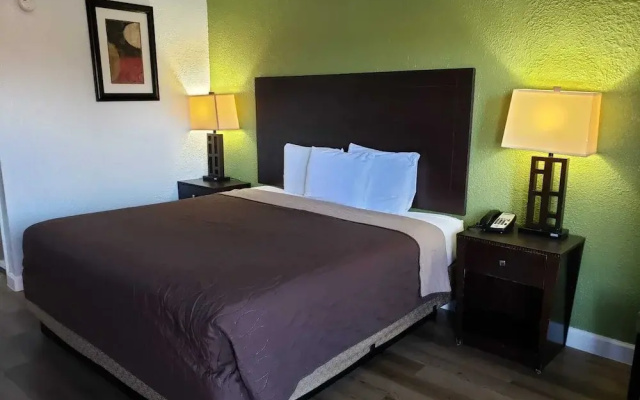 Relax Inn