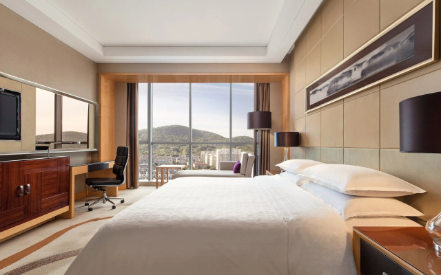 Sheraton Zhenjiang Hotel