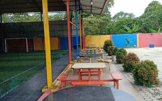 Penginapan Gedung Putih Syariah