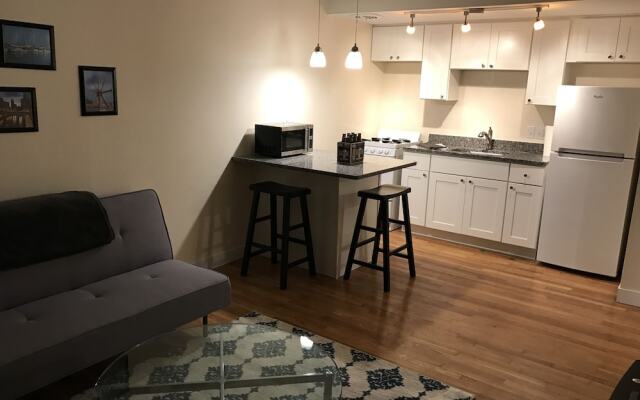 1 BR Apt Near Marquette University by Frontdesk