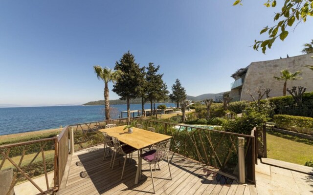 Marvelous Villa With a Private Beach in Bodrum