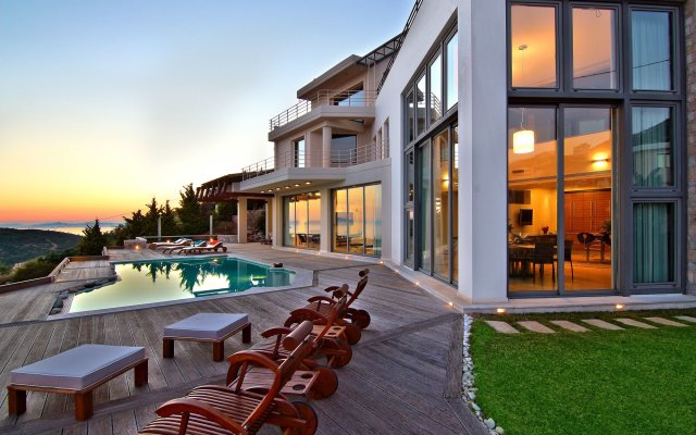 4 Bedroom Villa TakeOff in Anavyssos - BLG 69210