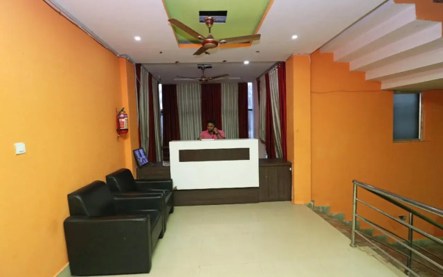 Maa Barabhuja Guest House by OYO Rooms
