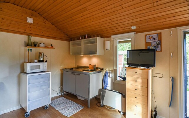 Nice Home in Strömstad With 1 Bedrooms and Wifi