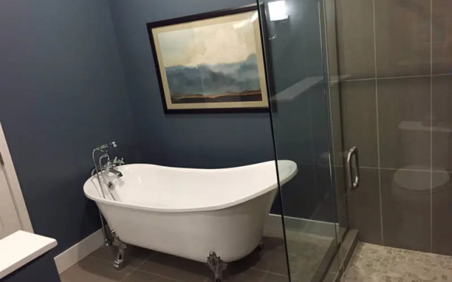 Printers Alley by YouRent