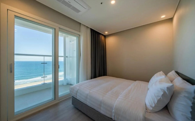 Yangyang White House Pension