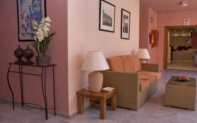 Apartamentos Marola Park