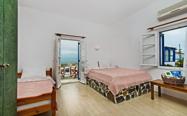 Villa Pezoula Santorini