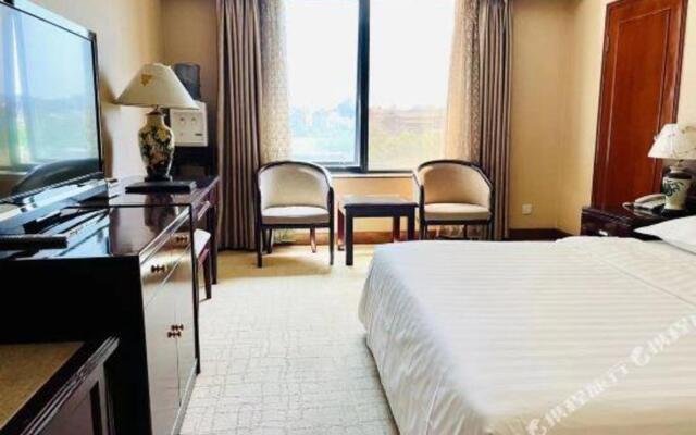 Beijng Jingu Qilong Hotel