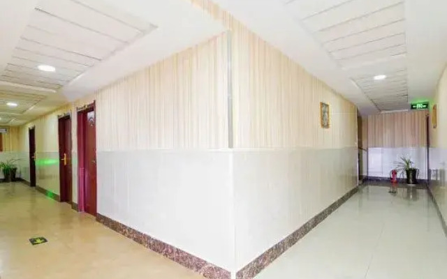 Jinyuan Express Hotel (Xinxiang No.2 Middle School)