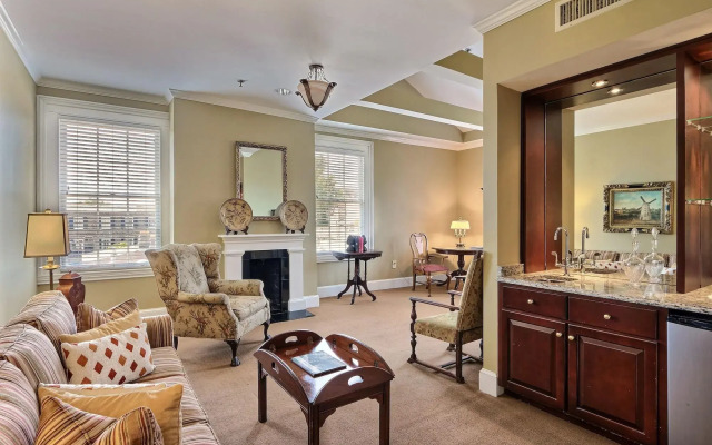 The Presidents' Quarters Inn