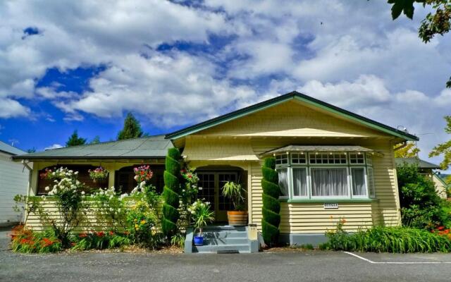 Glenalvon Lodge Motels