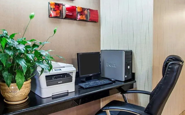 Quality Inn & Suites