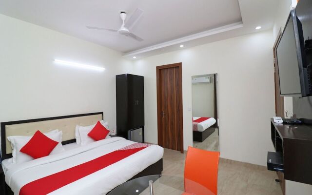 Capital O 22975 Global Inn