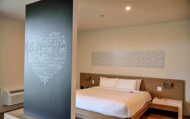 Hotel du Lac Champlain, an Ascend Collection Hotel