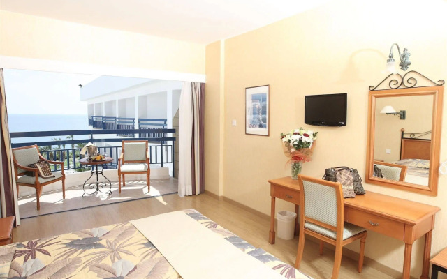 Ascos Coral Beach Hotel