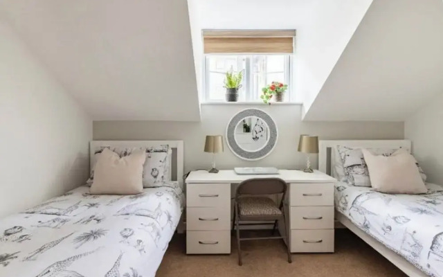 Town center white house