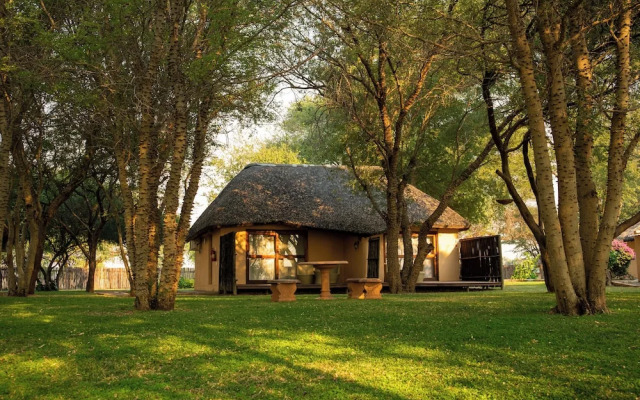 Kayova River Lodge