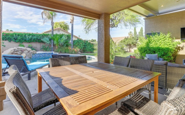 Tempe Retreat w/ Saltwater Pool & Grill!