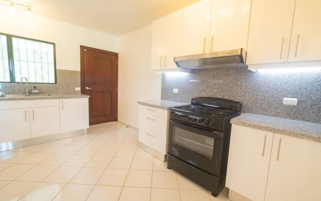 7br Massive Villa In Sosúa - 2mins From Nightlife!