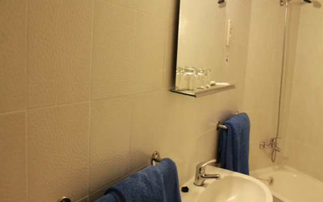 The Caravel Hotel