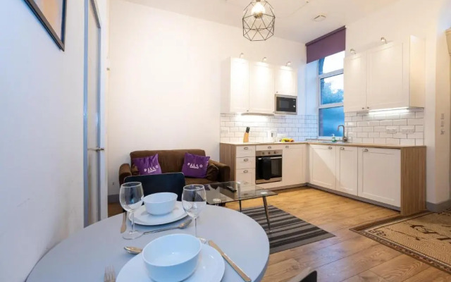 Pillo Rooms Serviced Apartments- Salford