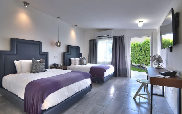 The Palms Springs Hotel